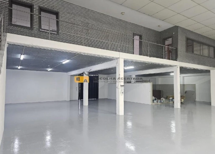 Armazém para Venda em Perafita, Lavra e Santa Cruz do Bispo Foto 3