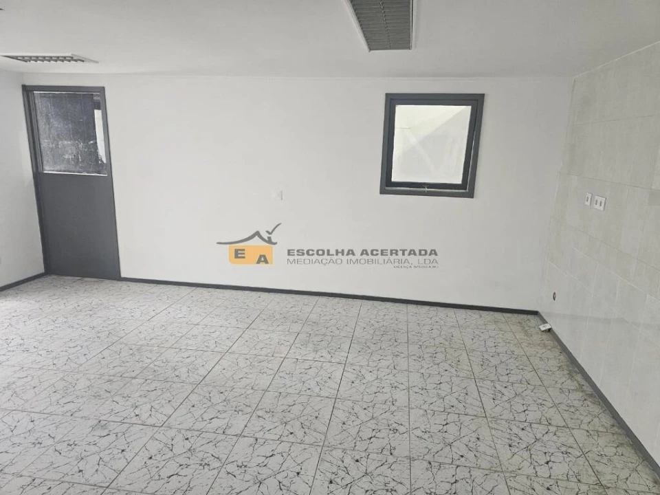 Armazém para Venda em Perafita, Lavra e Santa Cruz do Bispo Foto 10