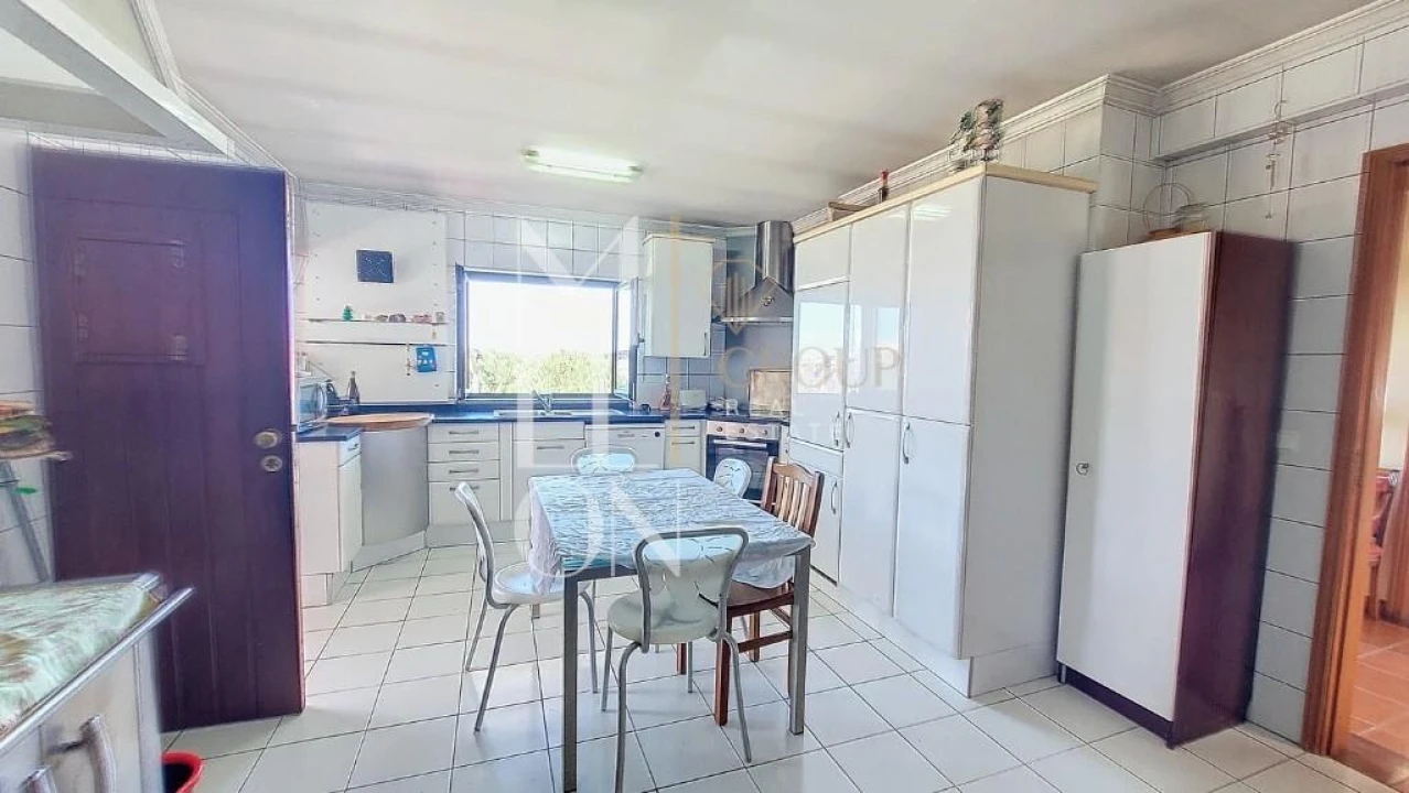 Moradia T4 para Venda em Ervedal e Vila Franca da Beira Foto 14