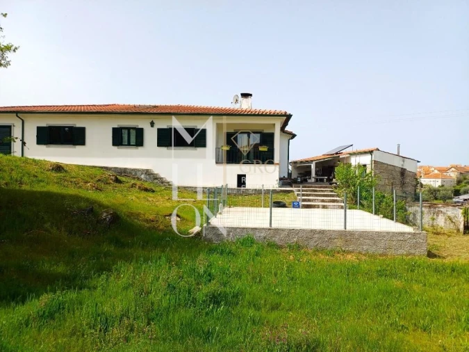 Moradia T4 para Venda em Ervedal e Vila Franca da Beira Foto 18