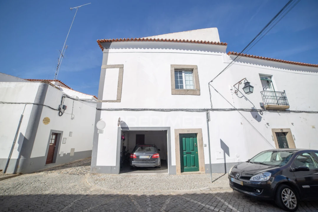 Moradia T4 para Venda em Évora (São Mamede, Sé, São Pedro e Santo Antão) Foto 2