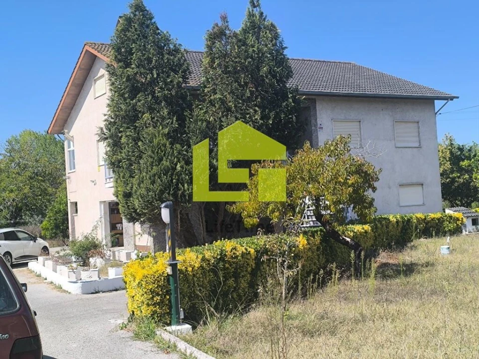 Moradia T5 para Venda em Sebal e Belide Foto 1