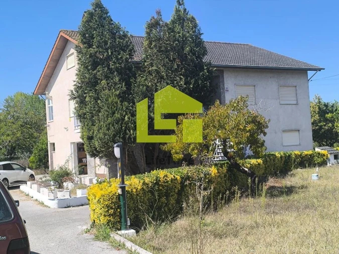 Moradia T5 para Venda em Sebal e Belide