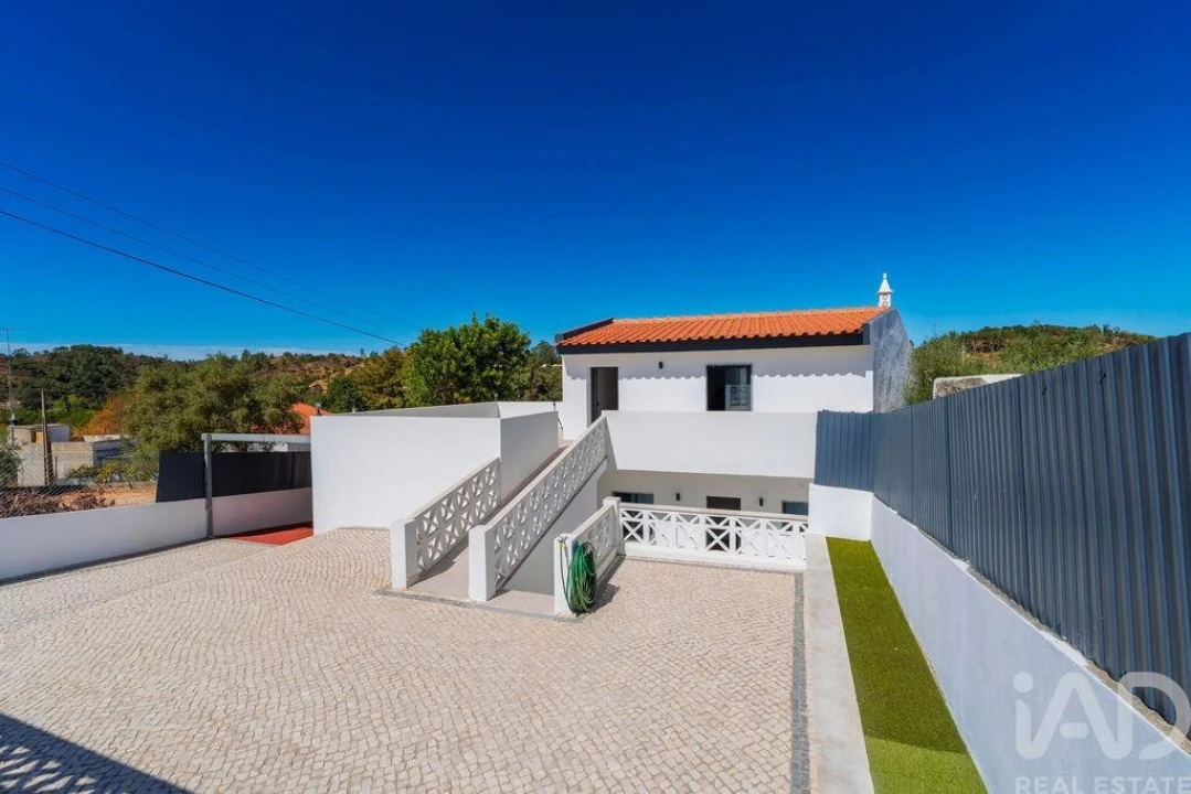 Moradia T4 para Venda em São Brás de Alportel Foto 24