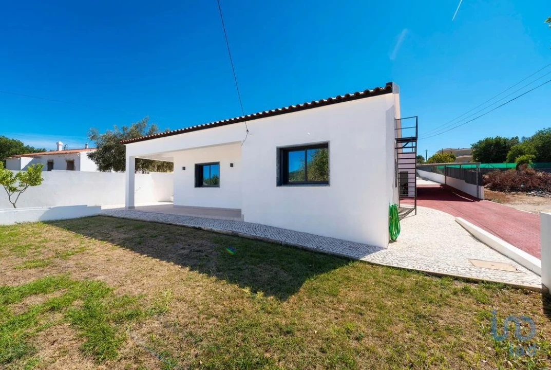 Moradia T4 para Venda em São Brás de Alportel Foto 3