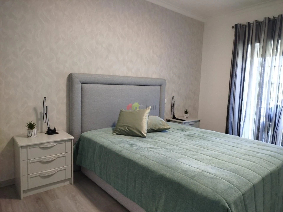 Apartamento T3 para Venda em Parceiros e Azoia Foto 18