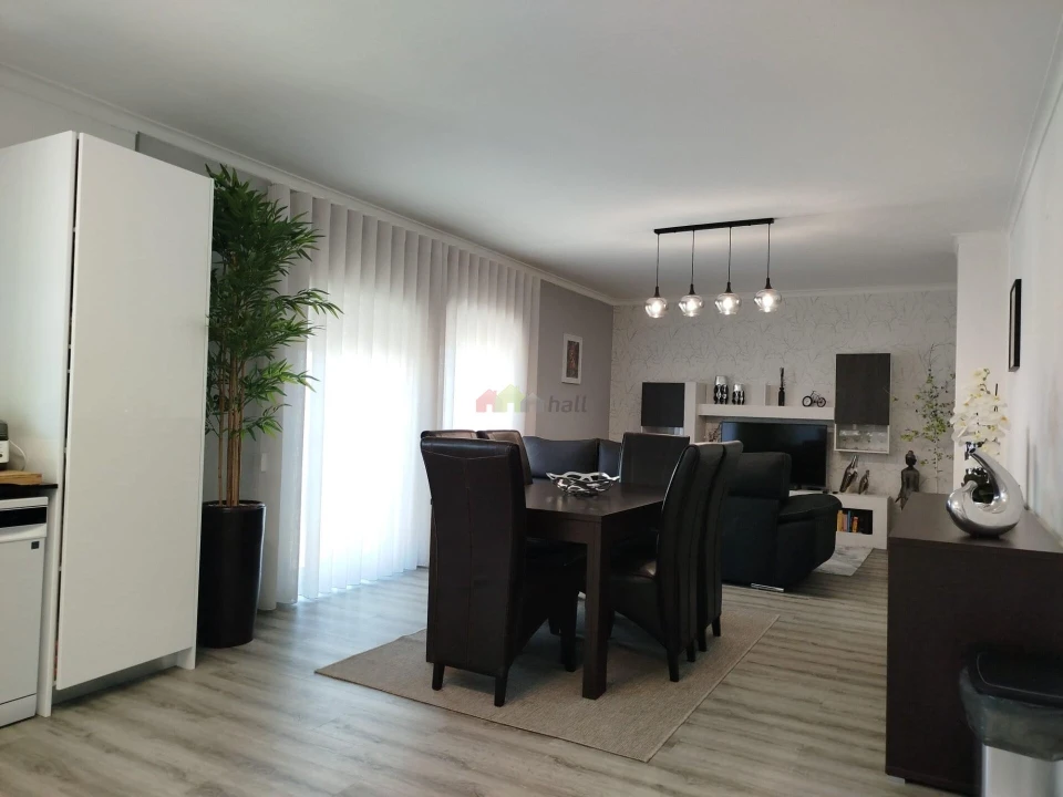 Apartamento T3 para Venda em Parceiros e Azoia Foto 6