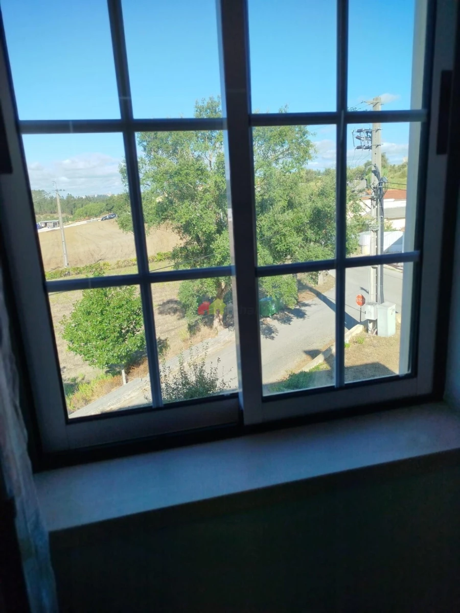 Apartamento T3 para Venda em Parceiros e Azoia Foto 30