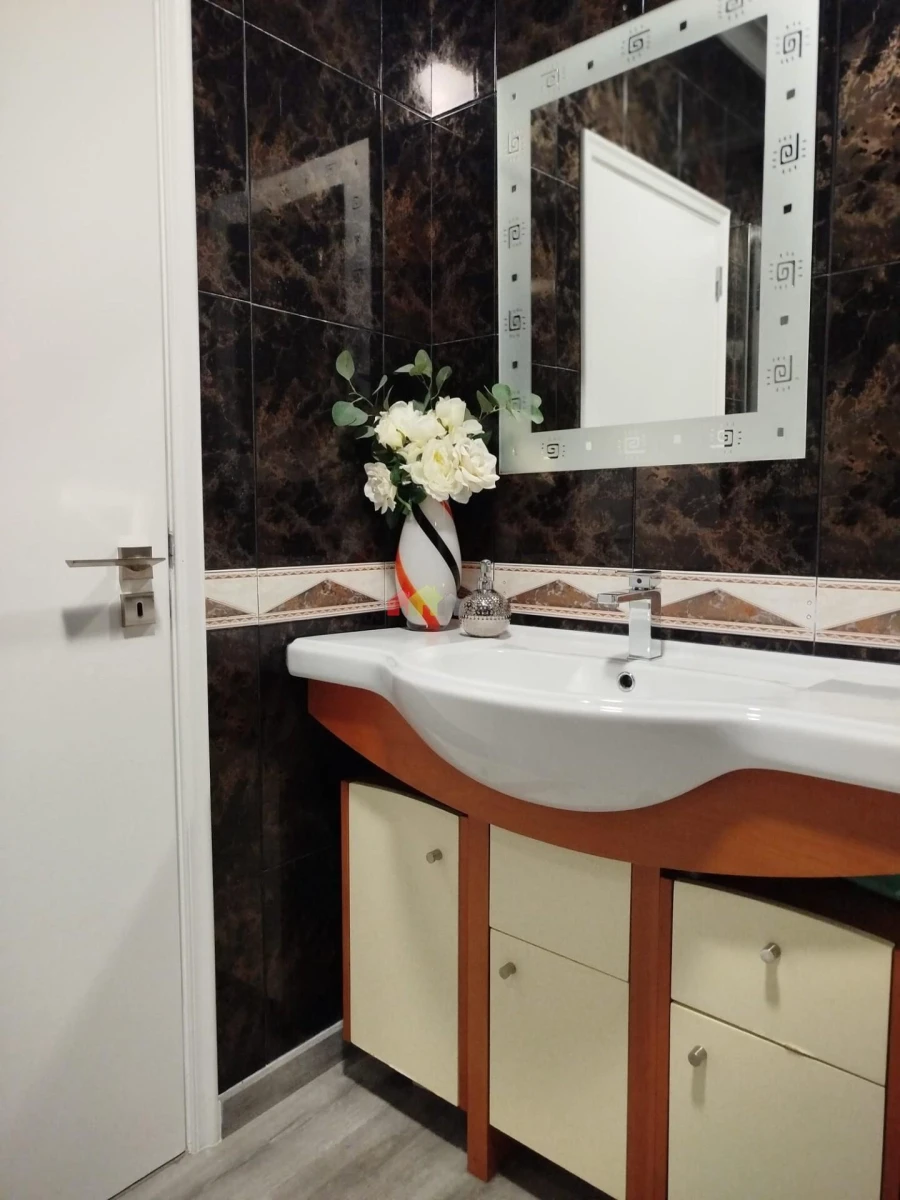 Apartamento T3 para Venda em Parceiros e Azoia Foto 22