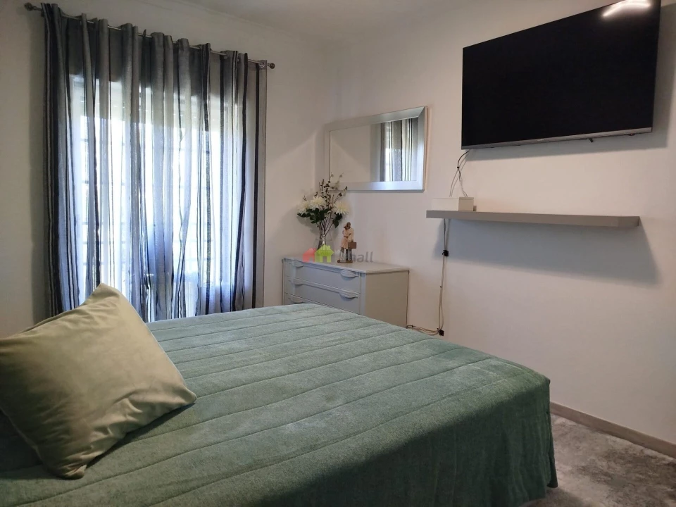 Apartamento T3 para Venda em Parceiros e Azoia Foto 16