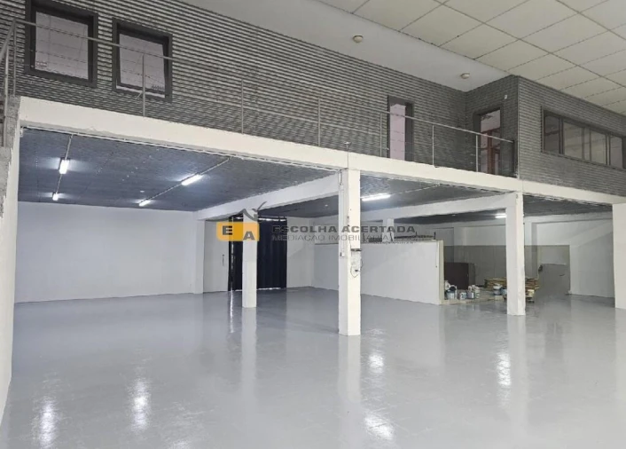 Armazém para Arrendamento em Perafita, Lavra e Santa Cruz do Bispo Foto 3