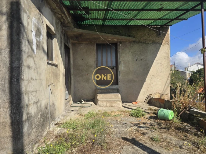 Moradia T3 para Venda em Lorvão Foto 6