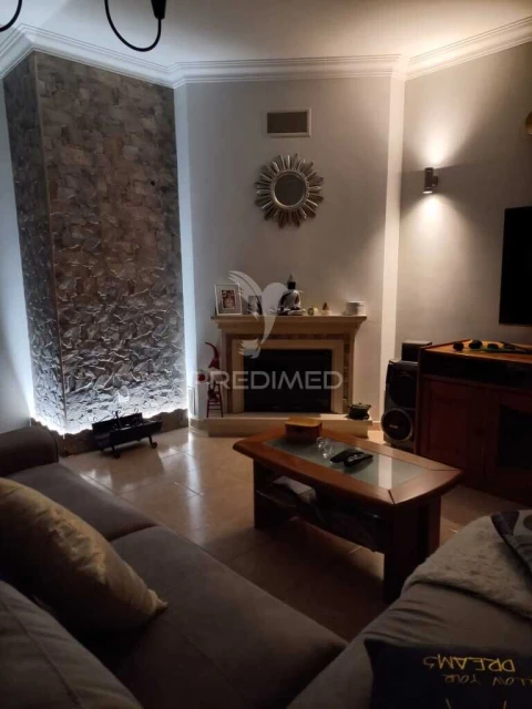 Apartamento T3 para Venda em Baixa da Banheira e Vale da Amoreira