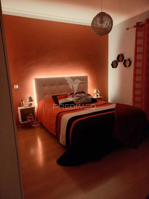 Apartamento T3 para Venda em Baixa da Banheira e Vale da Amoreira