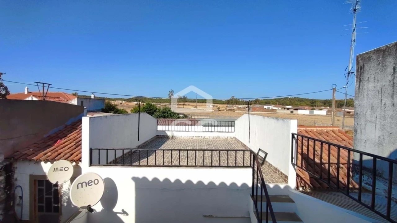 Moradia T3 para Venda em Amareleja Foto 36