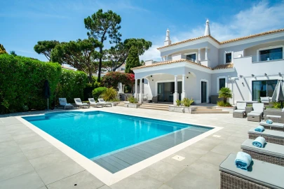 Moradia T5 para Venda em Loule (São Clemente)