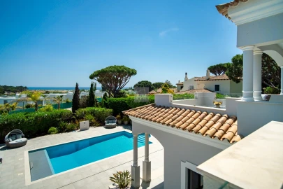 Moradia T5 para Venda em Loule (São Clemente)