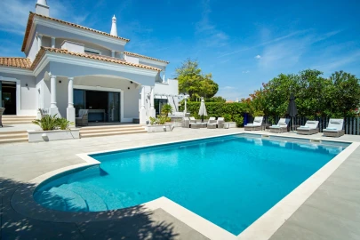 Moradia T5 para Venda em Loule (São Clemente)