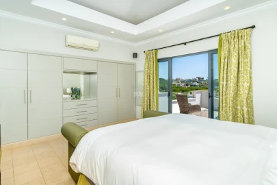 Moradia T5 para Venda em Loule (São Clemente)