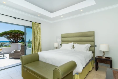 Moradia T5 para Venda em Loule (São Clemente)