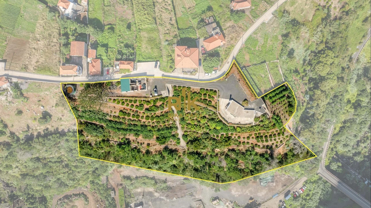 Moradia T5 para Venda em Faial Foto 3