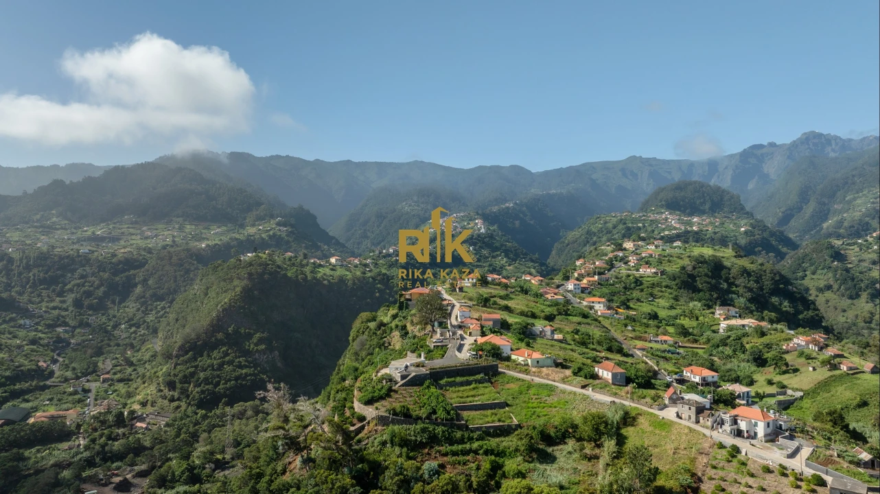 Moradia T5 para Venda em Faial Foto 30