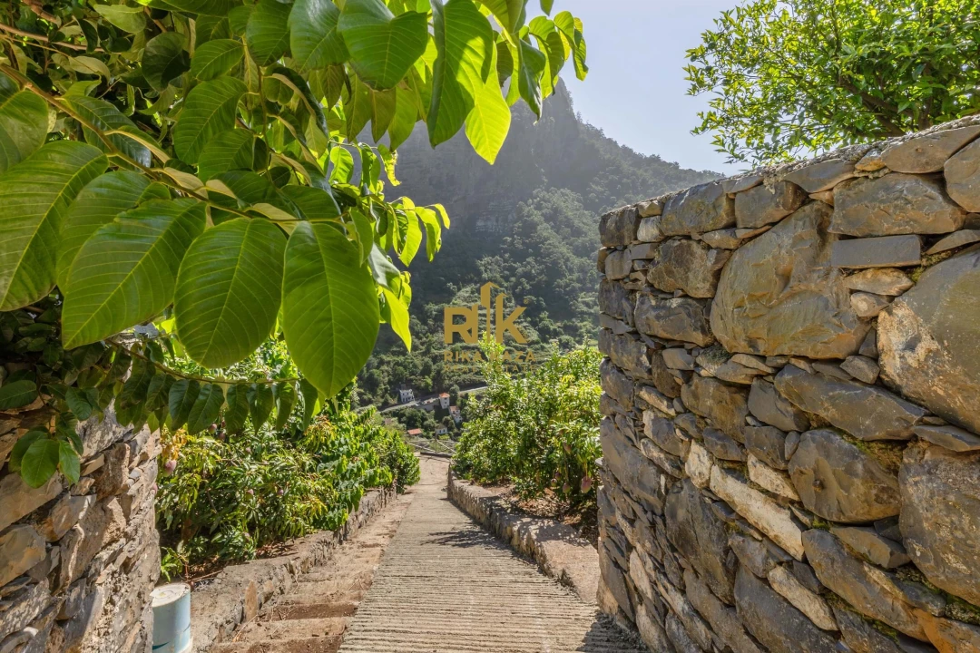 Moradia T5 para Venda em Faial Foto 19