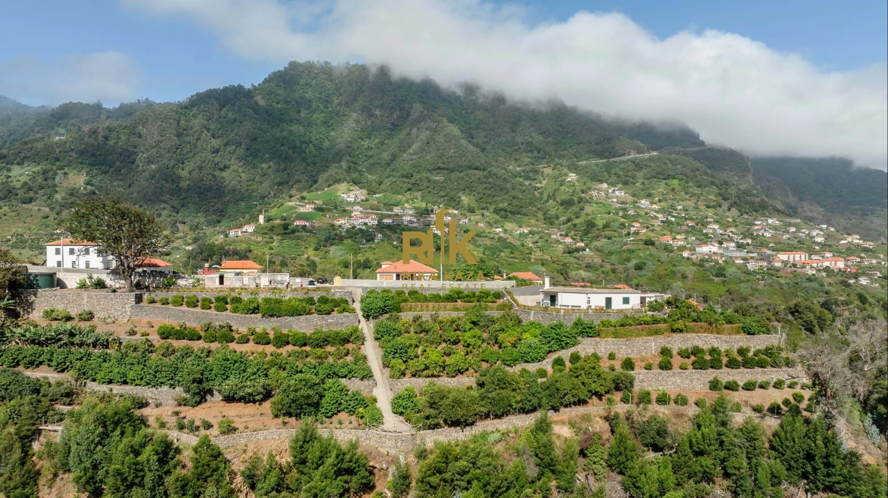 Moradia T5 para Venda em Faial Foto 4