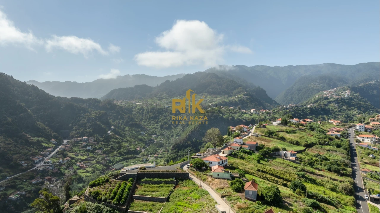 Moradia T5 para Venda em Faial Foto 29