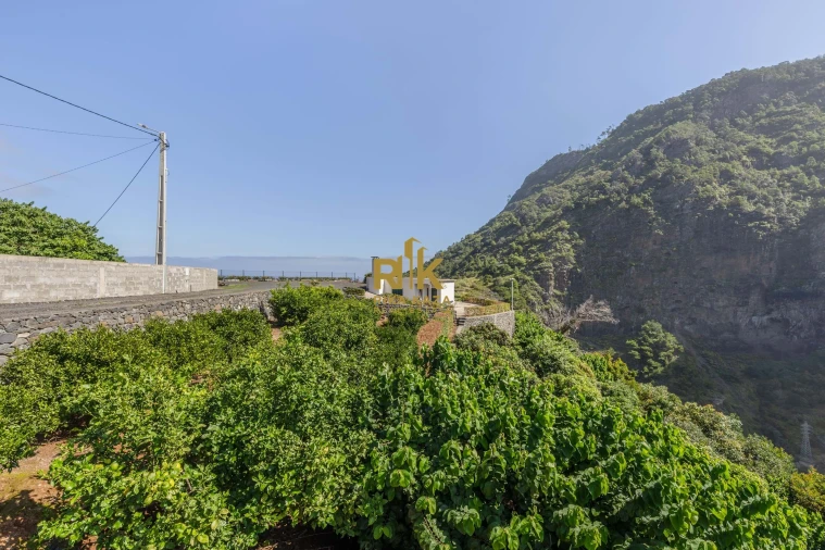 Moradia T5 para Venda em Faial Foto 13