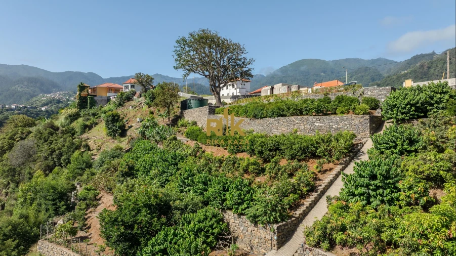 Moradia T5 para Venda em Faial Foto 36