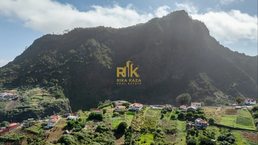 Moradia T5 para Venda em Faial Foto 28