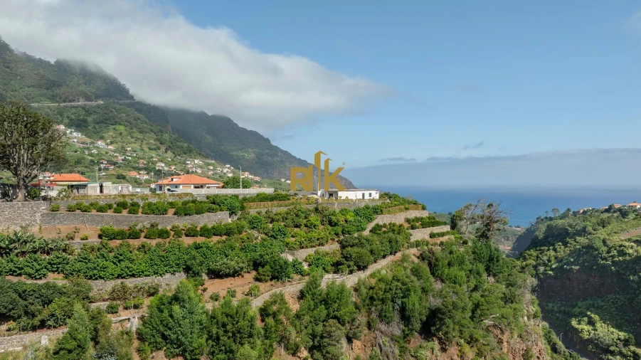 Moradia T5 para Venda em Faial Foto 6