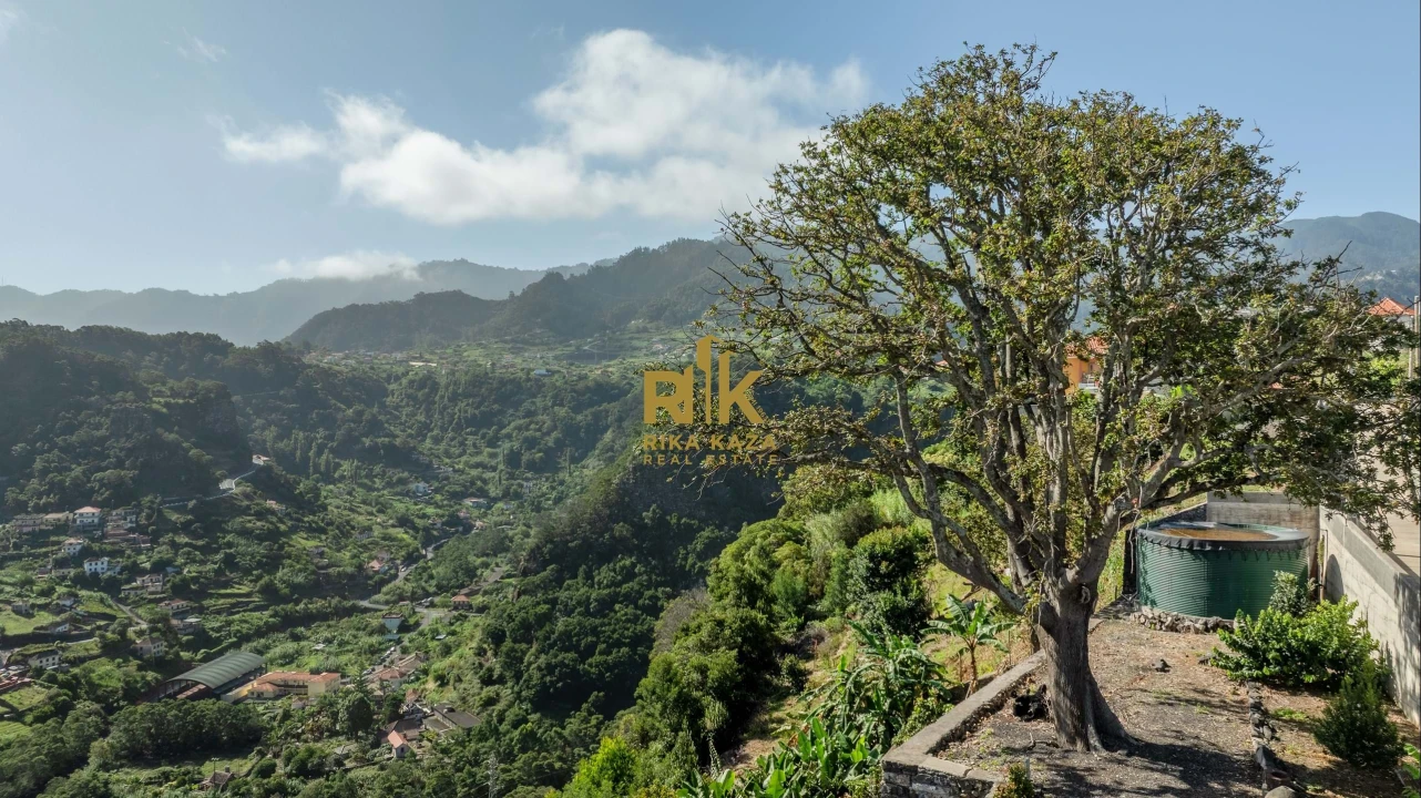 Moradia T5 para Venda em Faial Foto 26