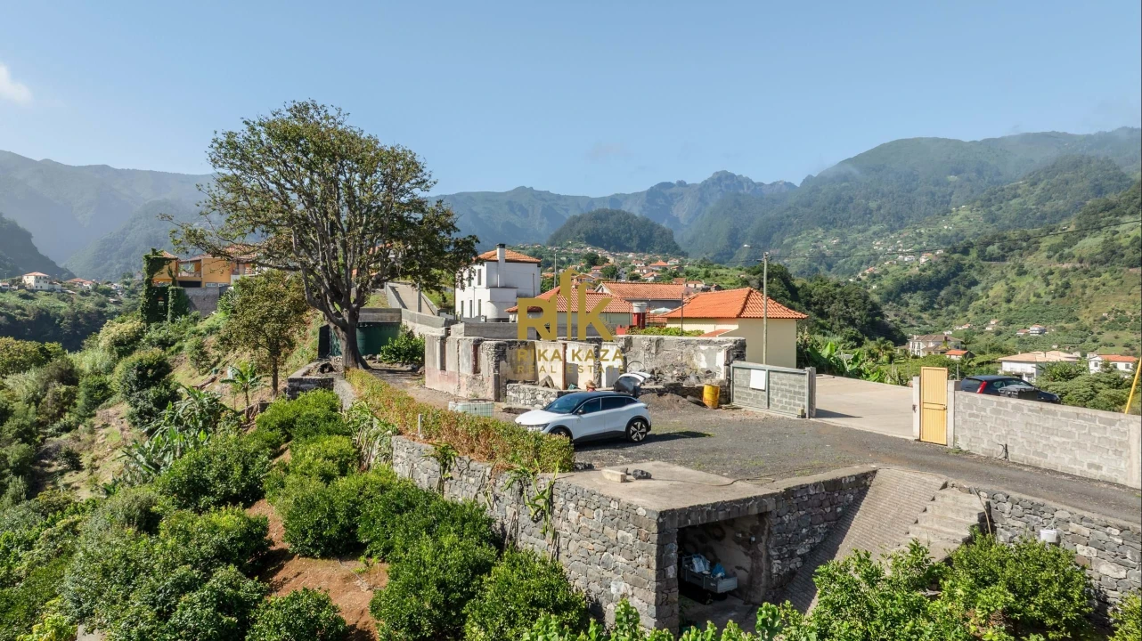 Moradia T5 para Venda em Faial Foto 38