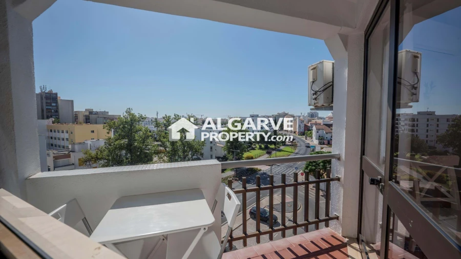 Apartamento T1 para Venda em Quarteira Foto 9