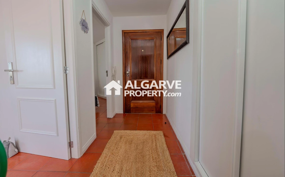 Apartamento T1 para Venda em Quarteira Foto 12