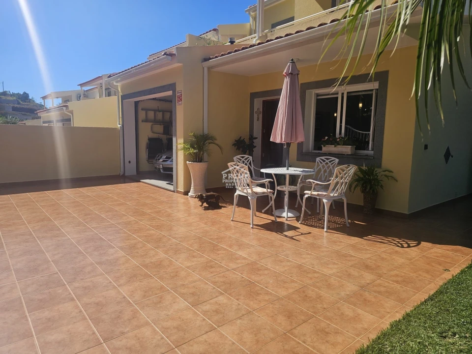 Moradia T3 para Venda em Arco da Calheta Foto 39