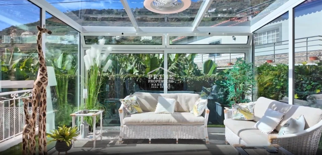 Moradia T3 para Venda em Arco da Calheta Foto 1