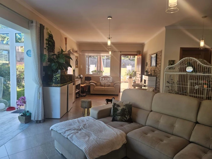 Moradia T3 para Venda em Arco da Calheta Foto 7