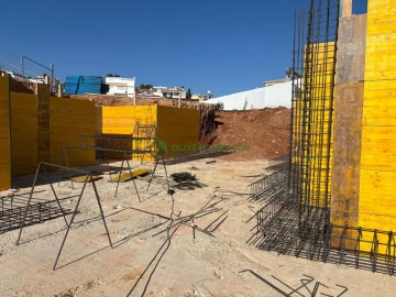 Moradia T4 para Venda em Loule (São Clemente)