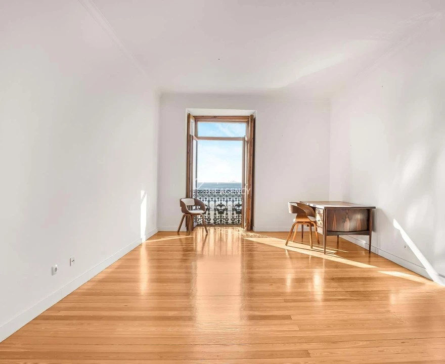 Apartamento T3 para Venda em Santa Maria Maior Foto 2