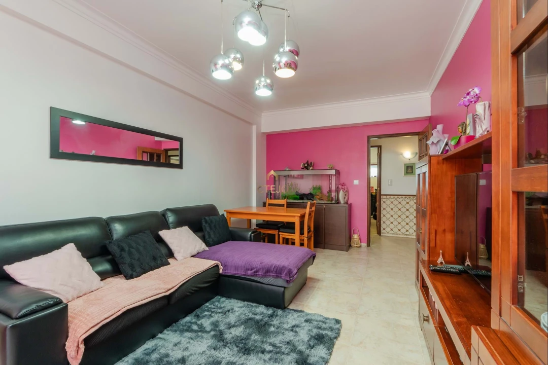 Apartamento T3 para Venda em Odivelas Foto 3