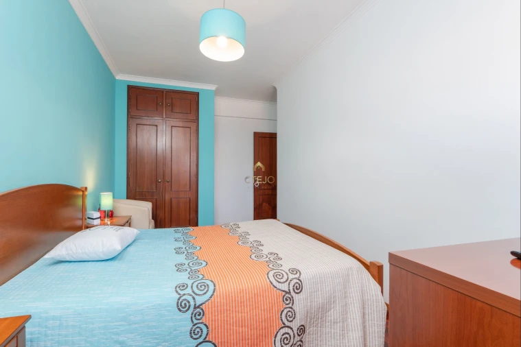 Apartamento T3 para Venda em Odivelas Foto 8