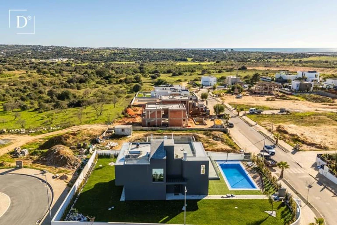 Moradia T4 para Venda em Silves Foto 44