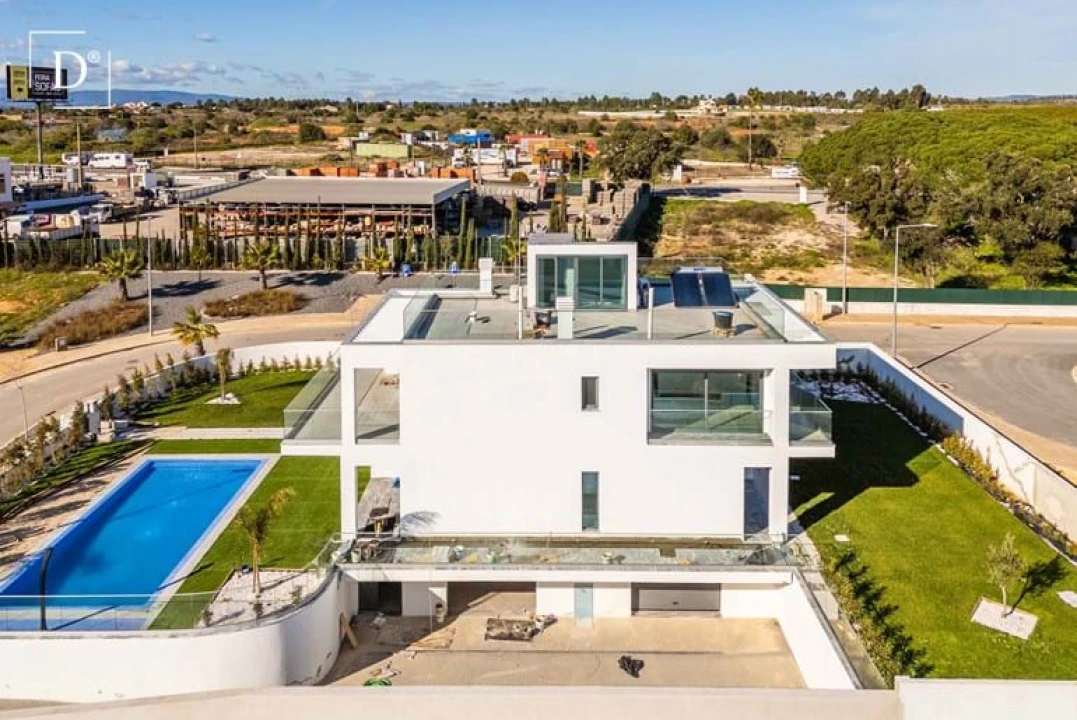 Moradia T4 para Venda em Silves Foto 42