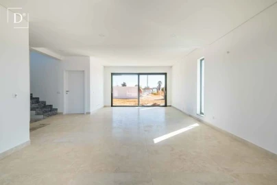 Moradia T4 para Venda em Silves