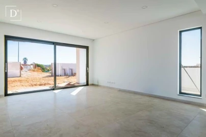 Moradia T4 para Venda em Silves