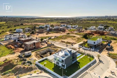 Moradia T4 para Venda em Silves