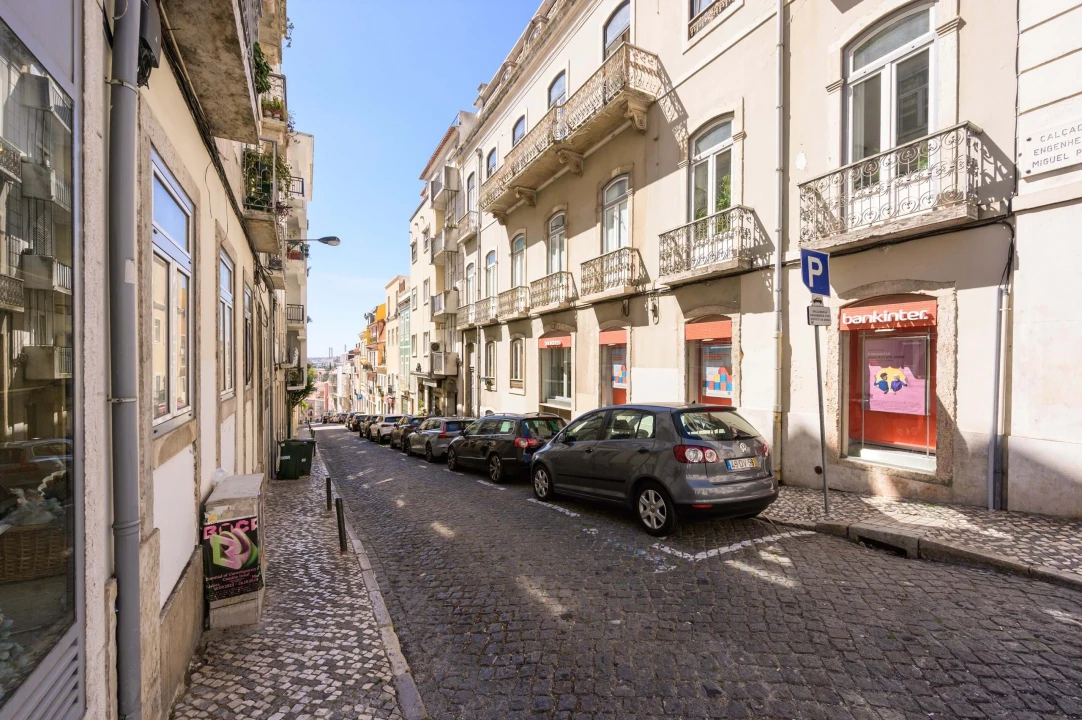 Apartamento T3 para Venda em Santo António Foto 16